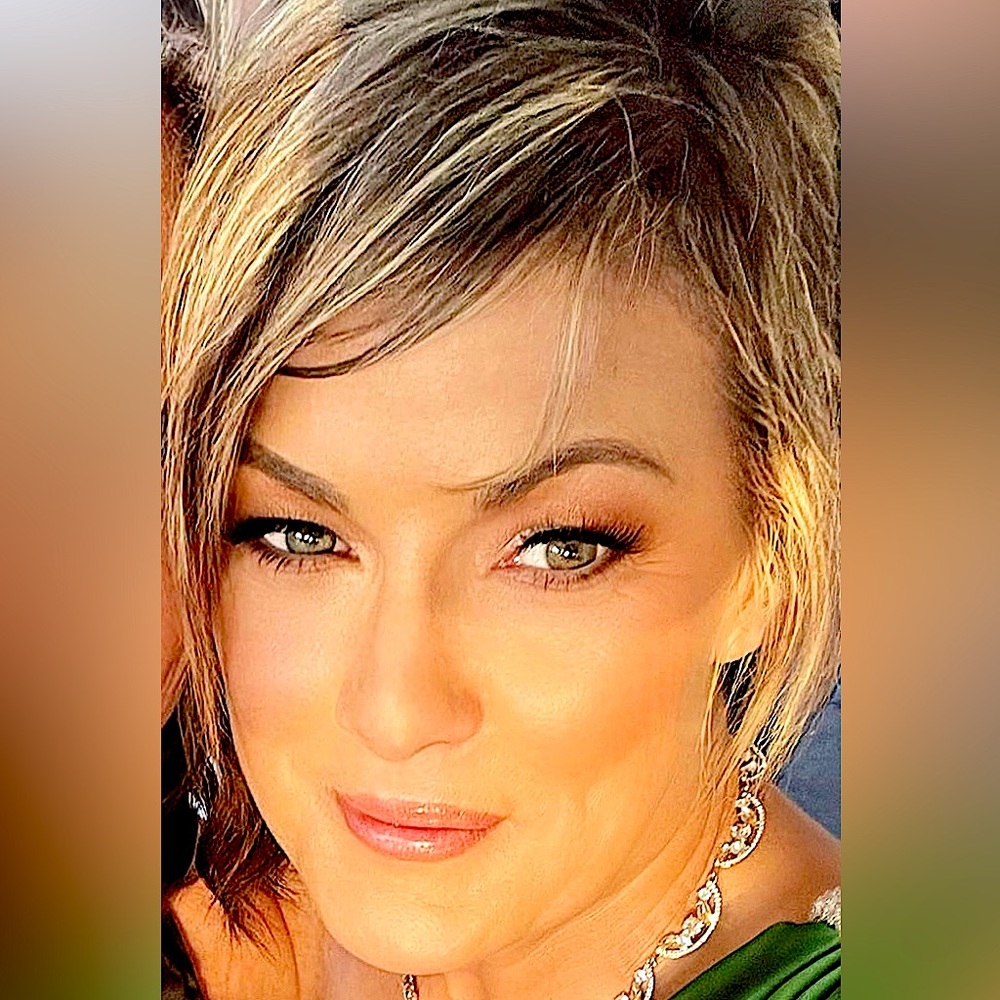 Meet your Posher, Stacy